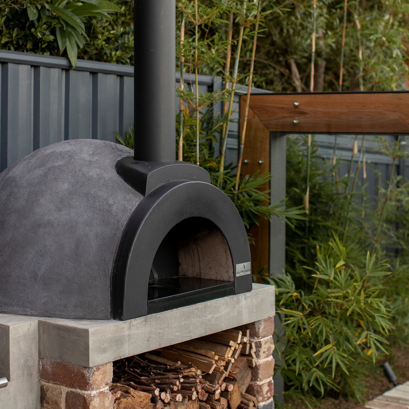 The Alfresco Factory Facebook ad: Quality wood fired ovens since 2003.