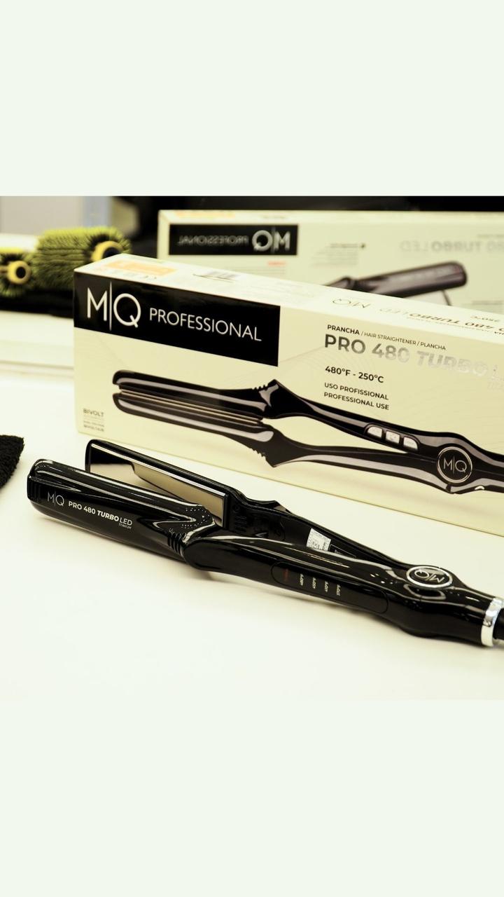 MQ Professional Hair Styling Facebook ad: Modo TURBO para progressivas perfeitas nas curvaturas mais…