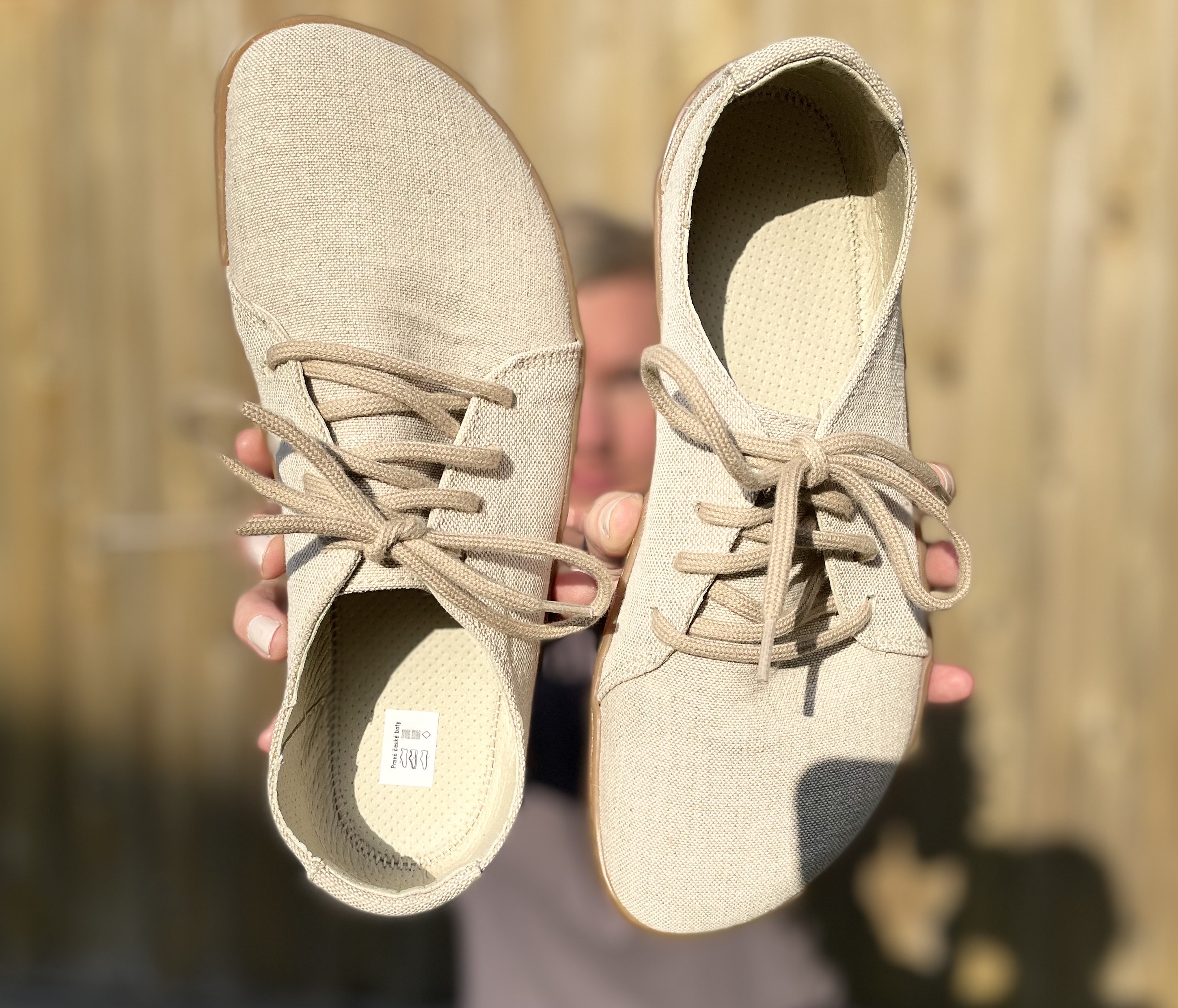 Sole with soul - barefoot shoes store Facebook ad: Barefoot shoes online store