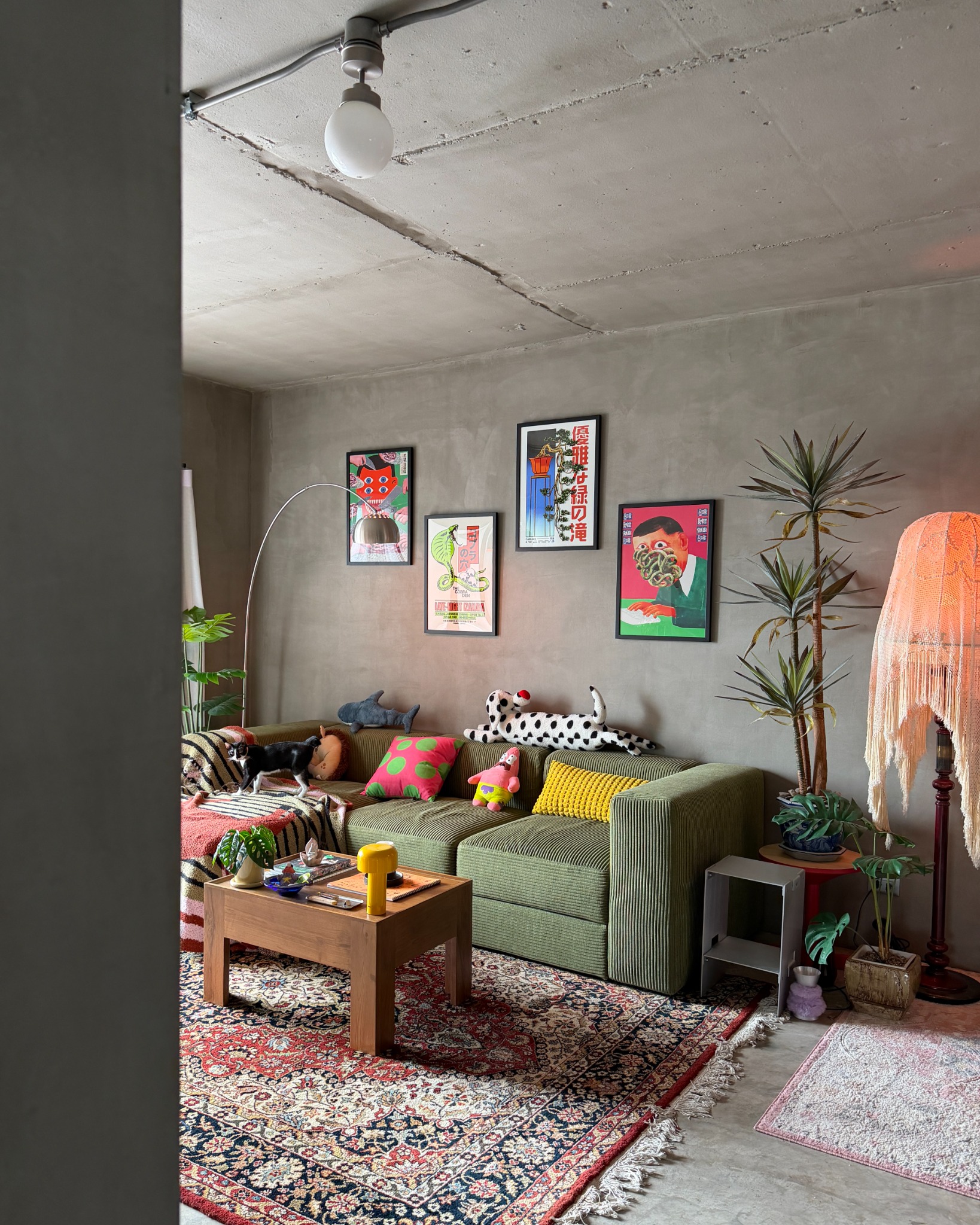 DROOL Facebook ad: Fill your home with unique art prints by…