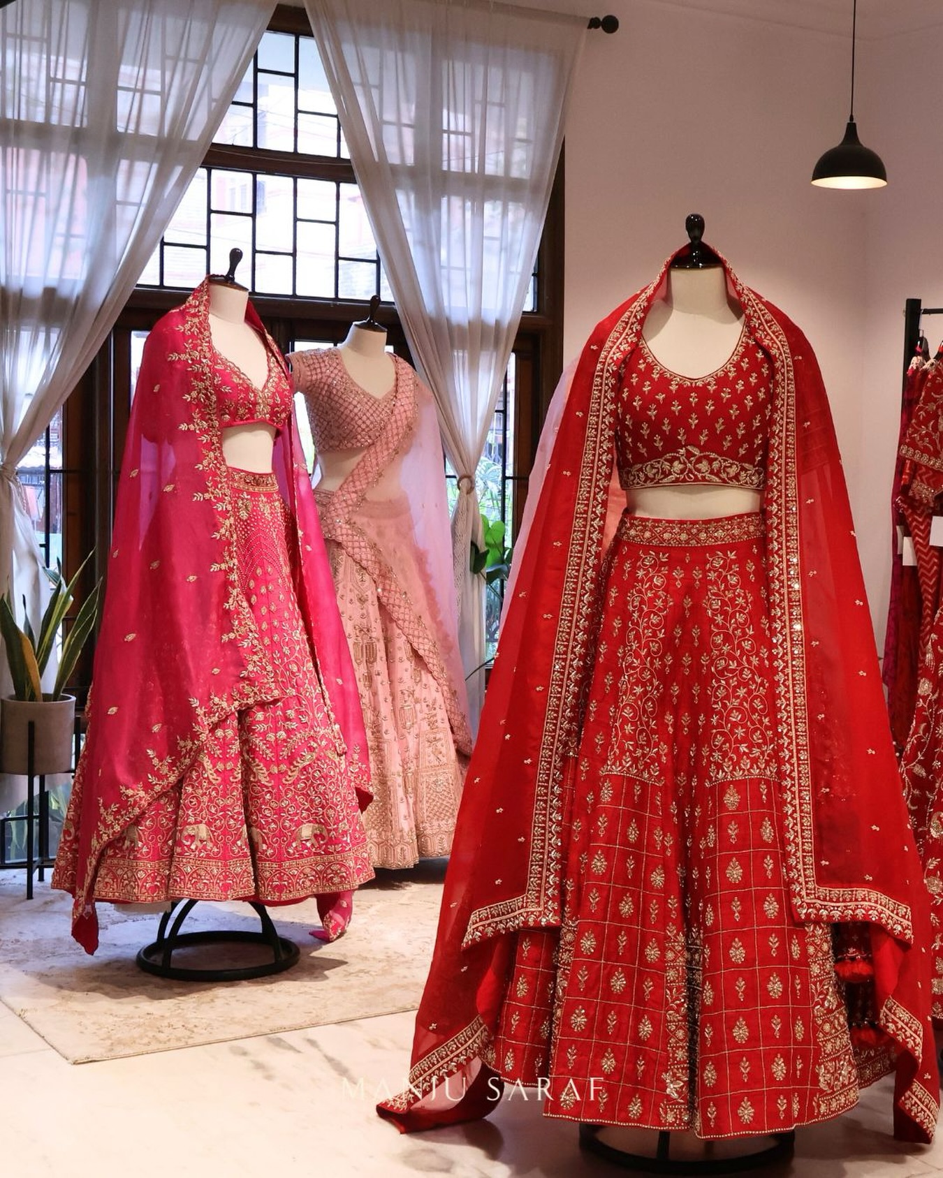 Manju Saraf Facebook ad: Bridal colours that steal the show!