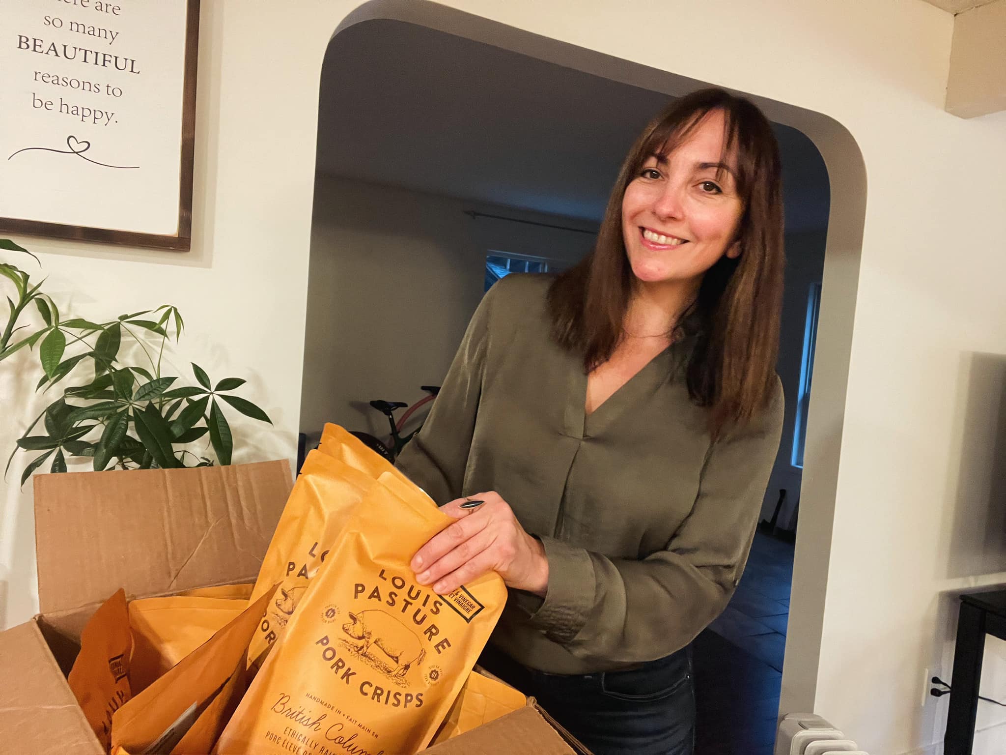 Primal Sisters Facebook ad: Keto, Paleo & Carnivore Snacks Made in Canada | Primal…