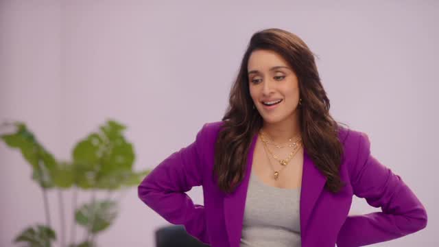 Palmonas Facebook ad: Not @shraddhakapoor fighting her own jewellery for screen…