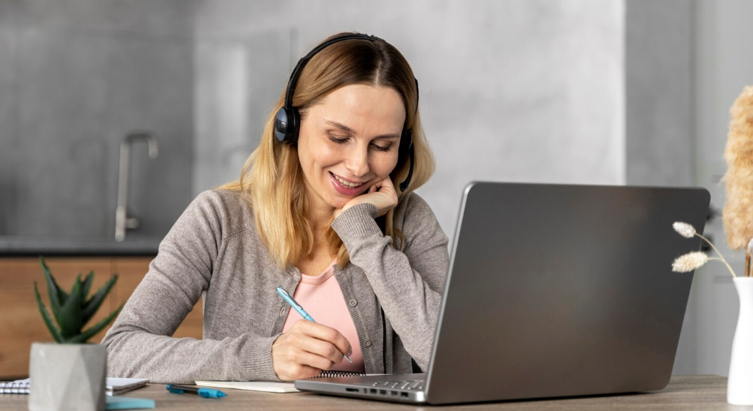 Transcribe Anywhere Facebook ad: Start a Work-From-Home Career