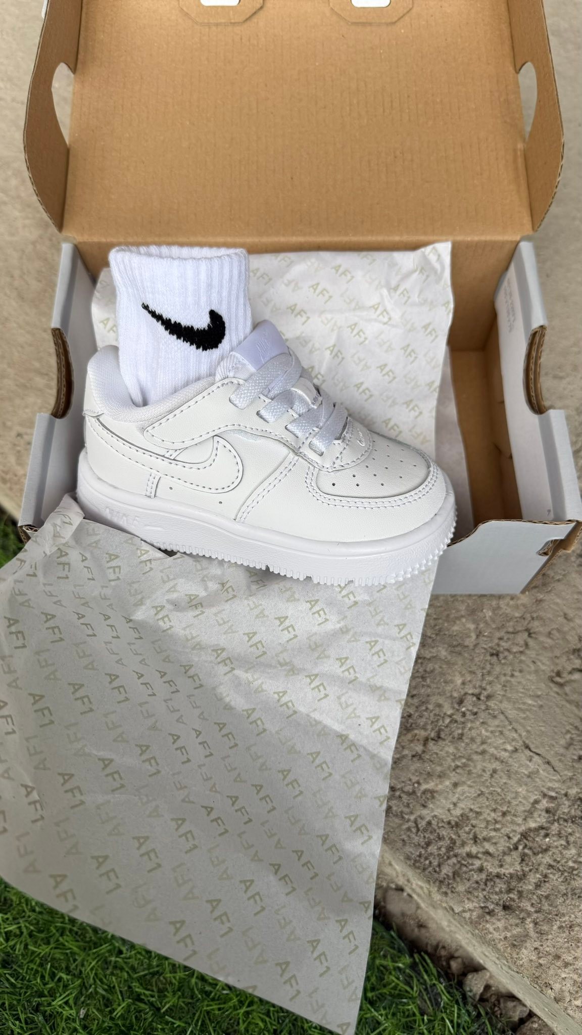 Nara Kids Shoes Facebook ad: Force 1 Low Kids