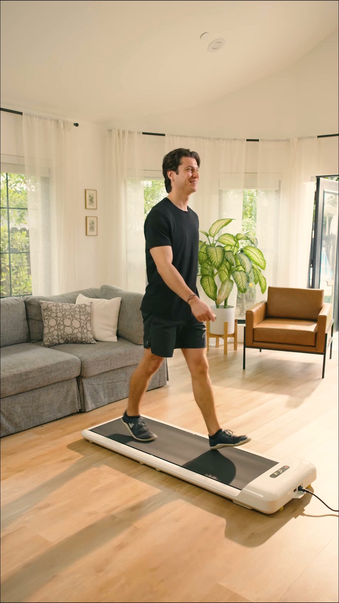 I-running.sg Facebook ad: Walk in Style with the Kingsmith C2 WalkingPad, 5 Vibrant…