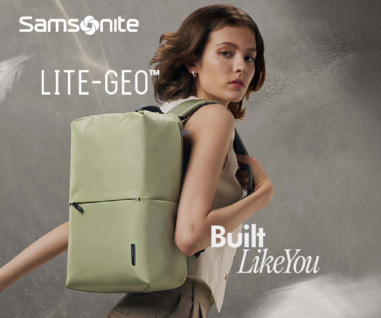 Samsonite India Facebook ad: Travel First-Class with Samsonite