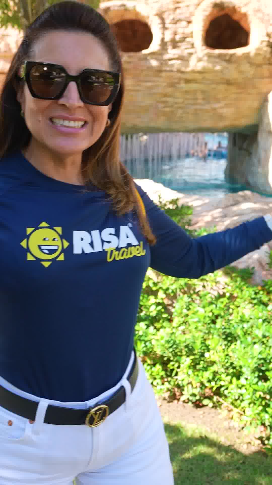 RISA Travel Facebook ad: Super ahorro Royalton Bávaro en Punta Cana: Niño…