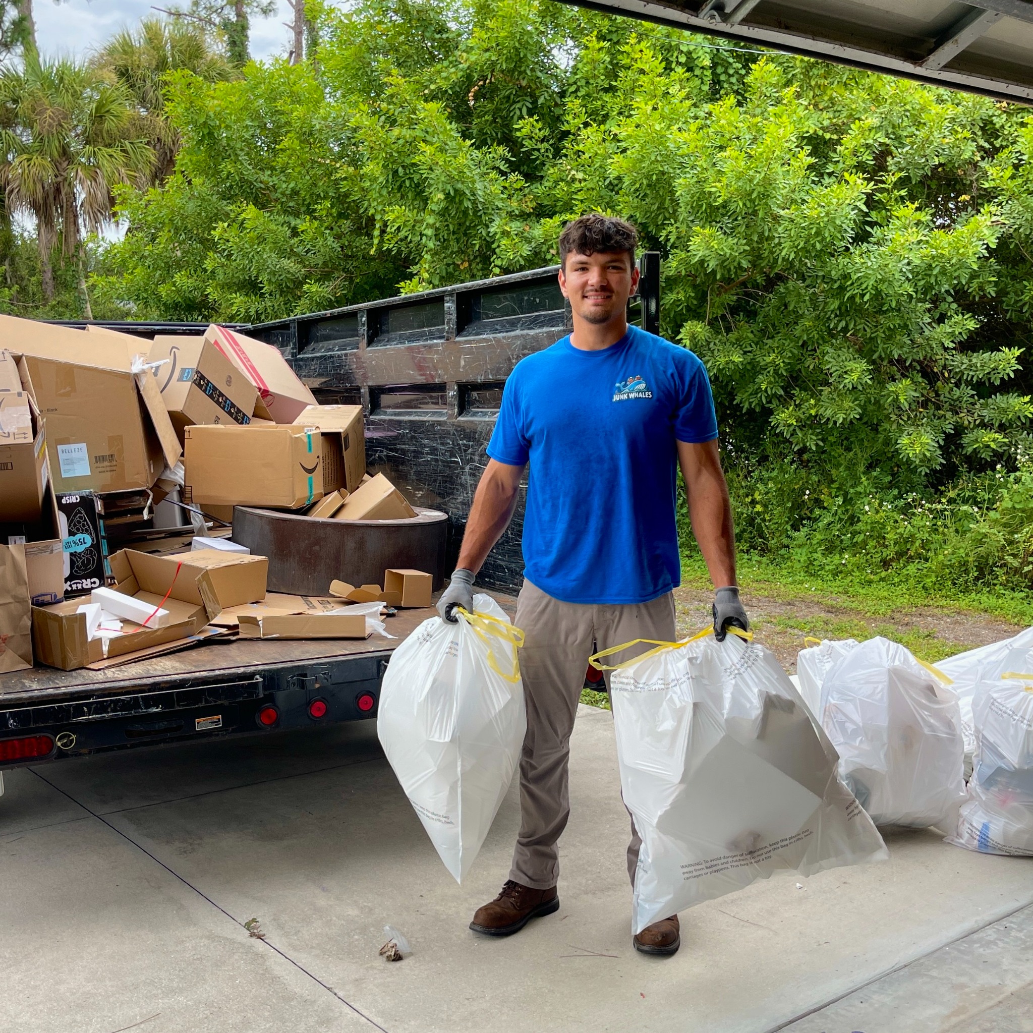 Junk Whales Facebook ad: Need junk removal? I can help!