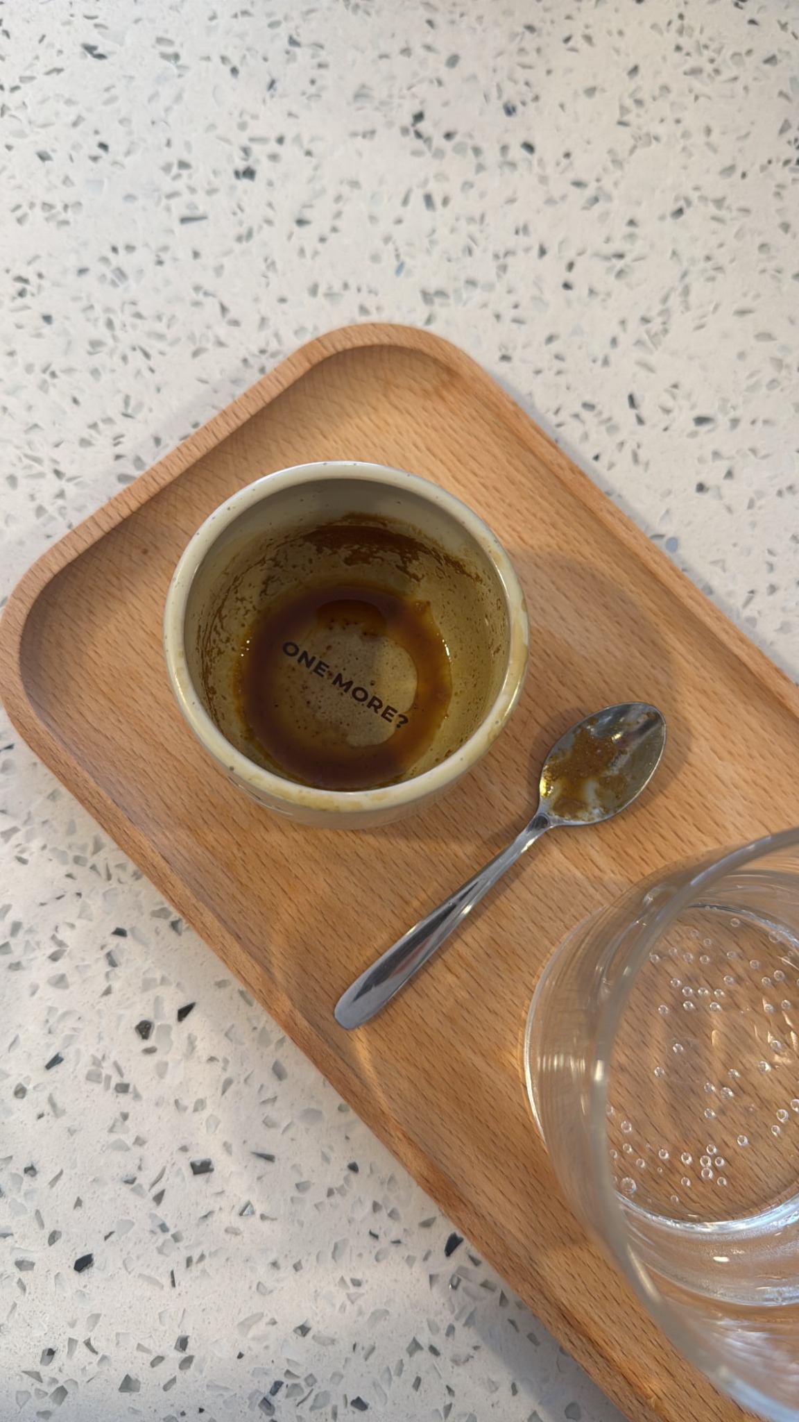 Dosocho café Facebook ad: Specialty coffee en zona 10 We are open