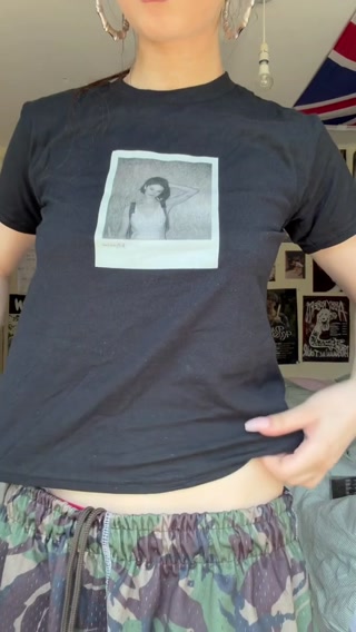 am.squance Facebook ad: The Internet's Most Famous T-Shirts