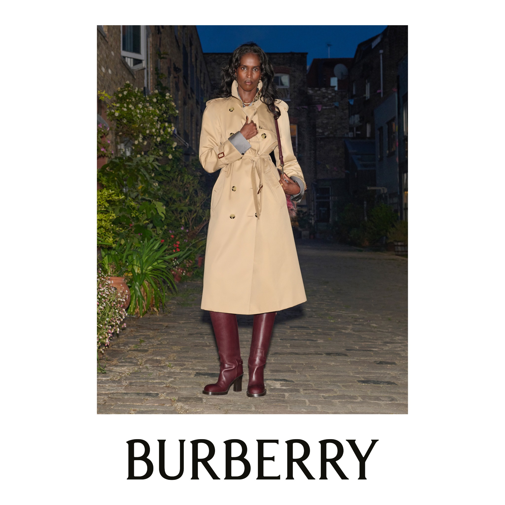 Burberry Facebook ad: Icone dell'outerwear