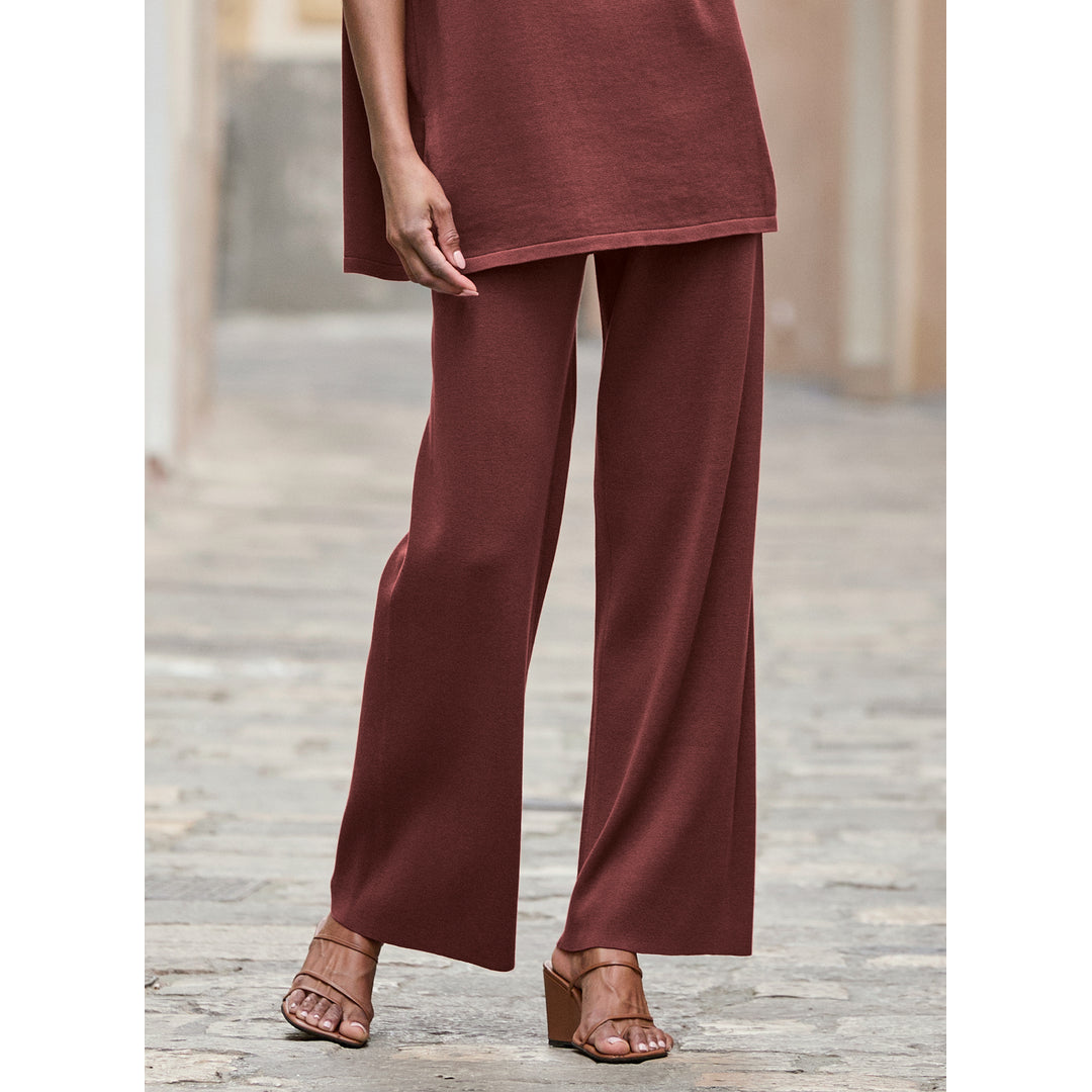 Peruvian Connection Facebook ad: Luxurious Fibers, Exceptional Comfort.