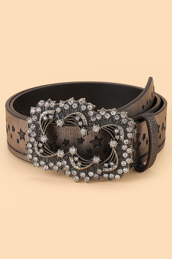 Cherrybettyshop Facebook ad: For the women who wait all year for…