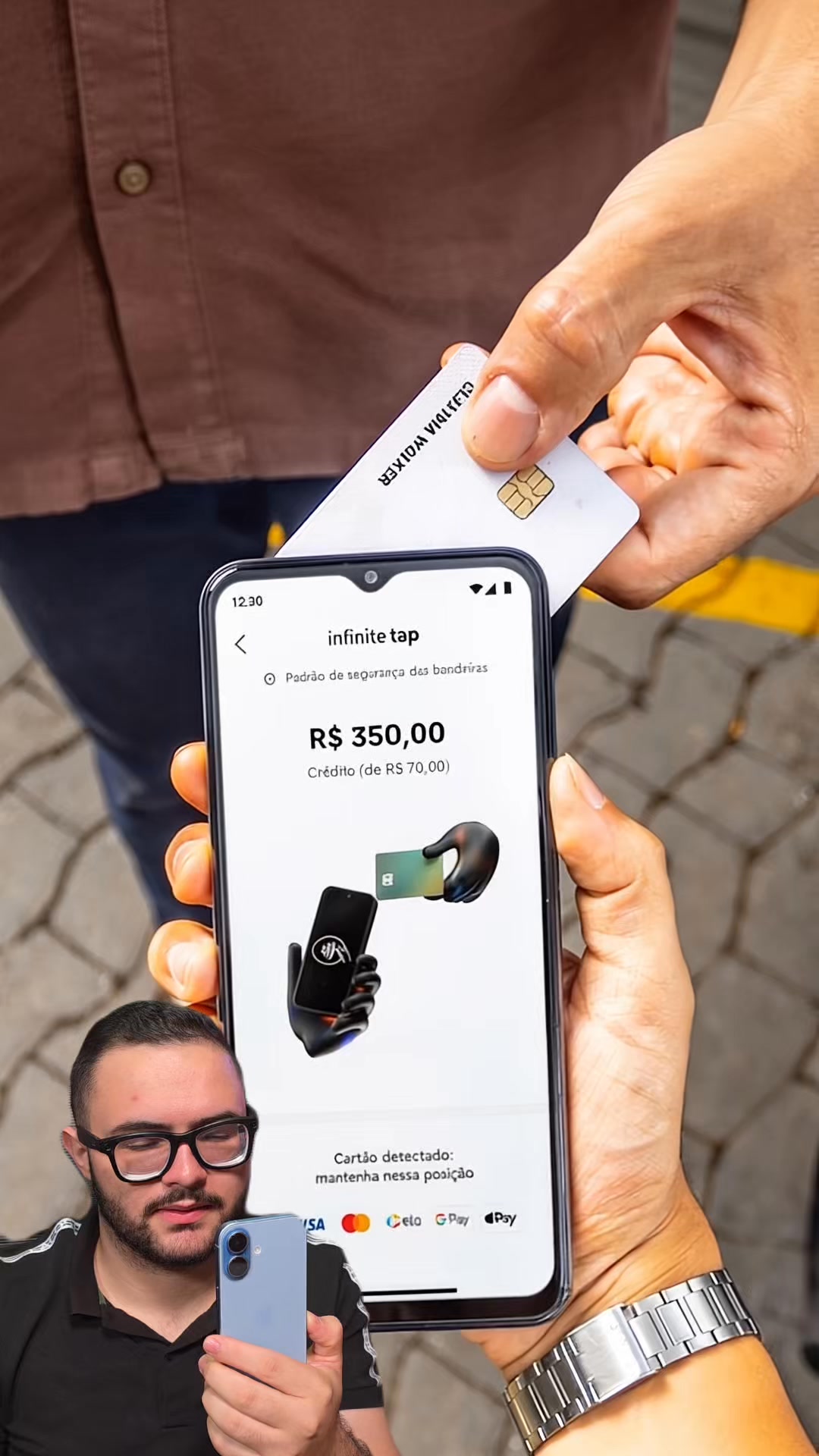 InfinitePay Facebook ad: Seu Celular vira maquininha GRÁTIS!