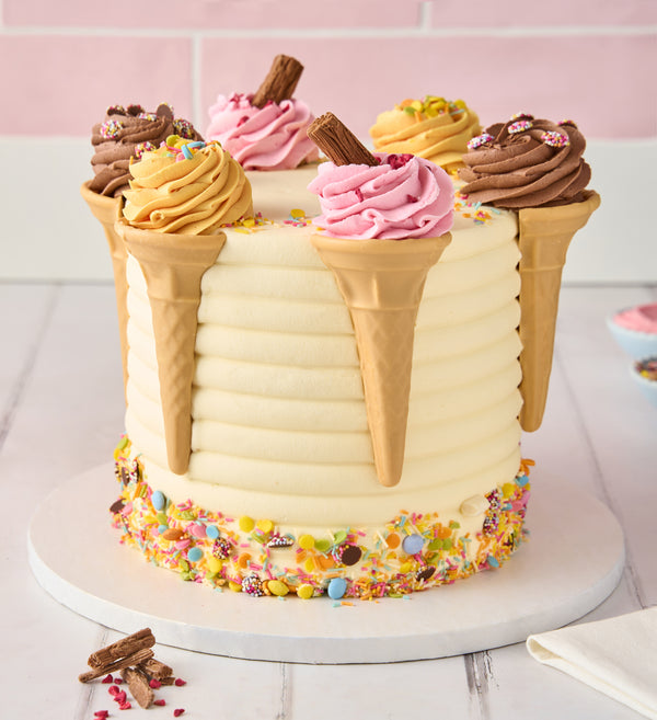 Tin’s Cakery Facebook ad: Free cake delivery in Dubai