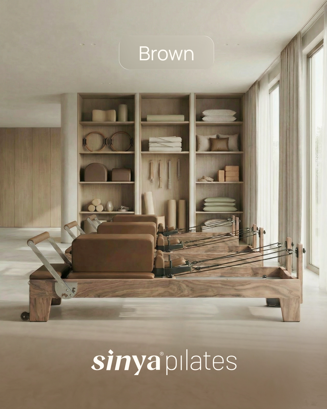 Sinya Pilates Facebook ad: Reformer, który buduje wizerunek Twojego studia.