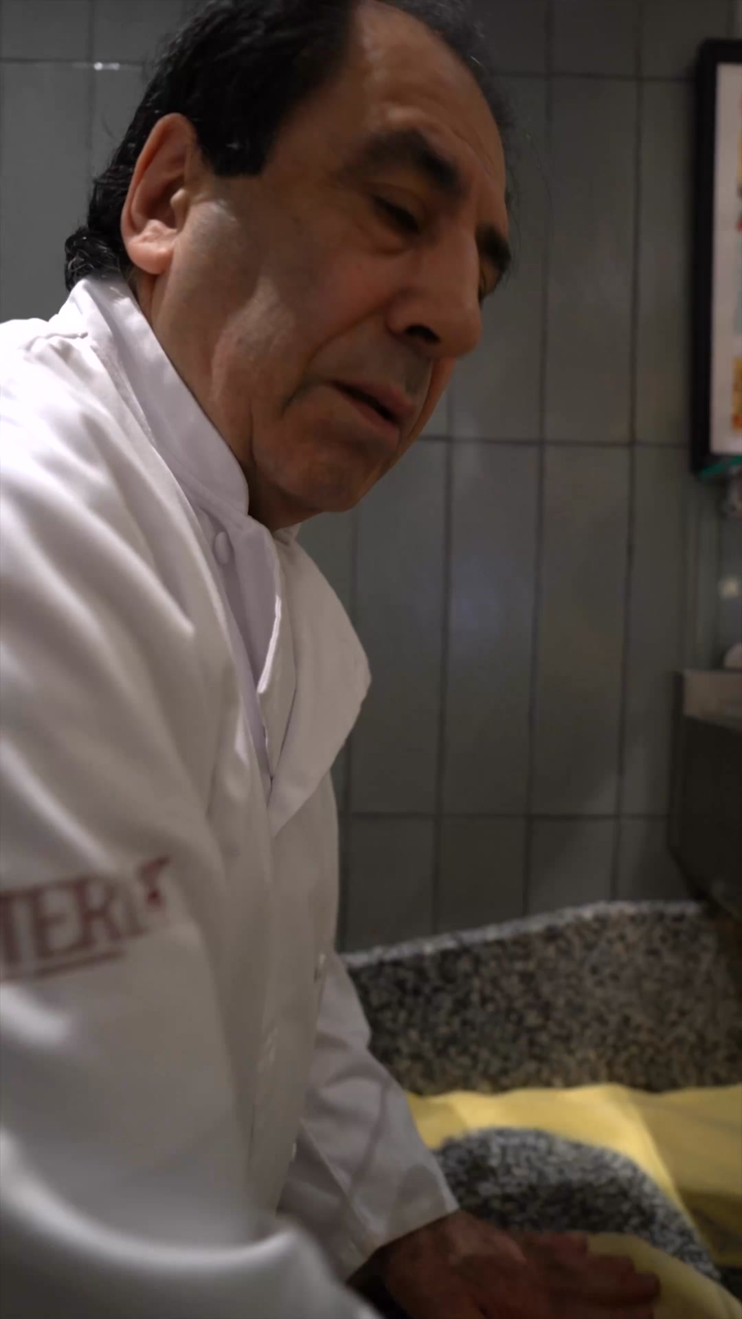 Osteria Degli Amici Paris Facebook ad: Pâtes fraîches, recettes traditionnelles, produits…