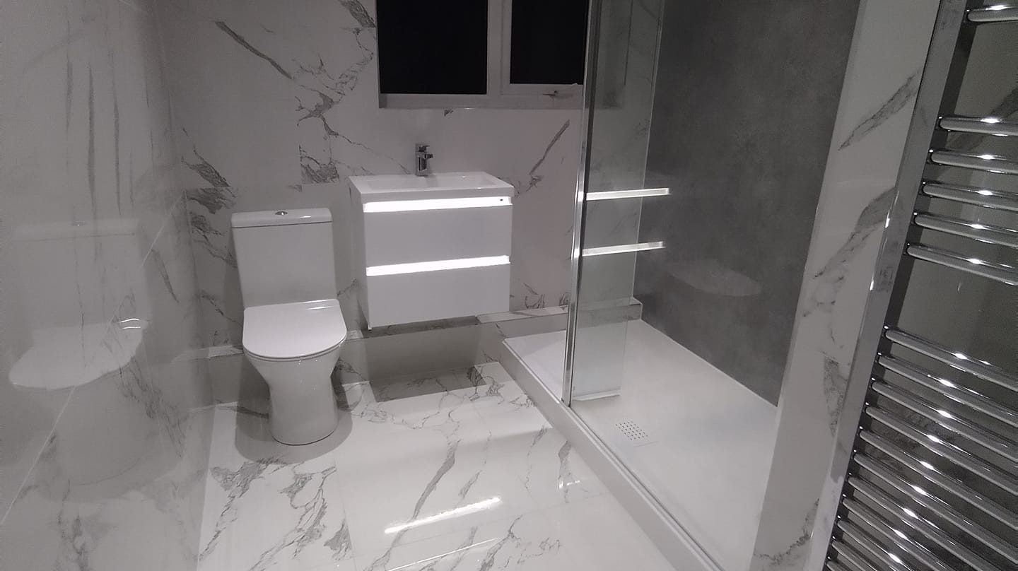 Aqualine Bathrooms Cleethorpes Ltd Facebook ad: Stunning Bathroom Design and Installation