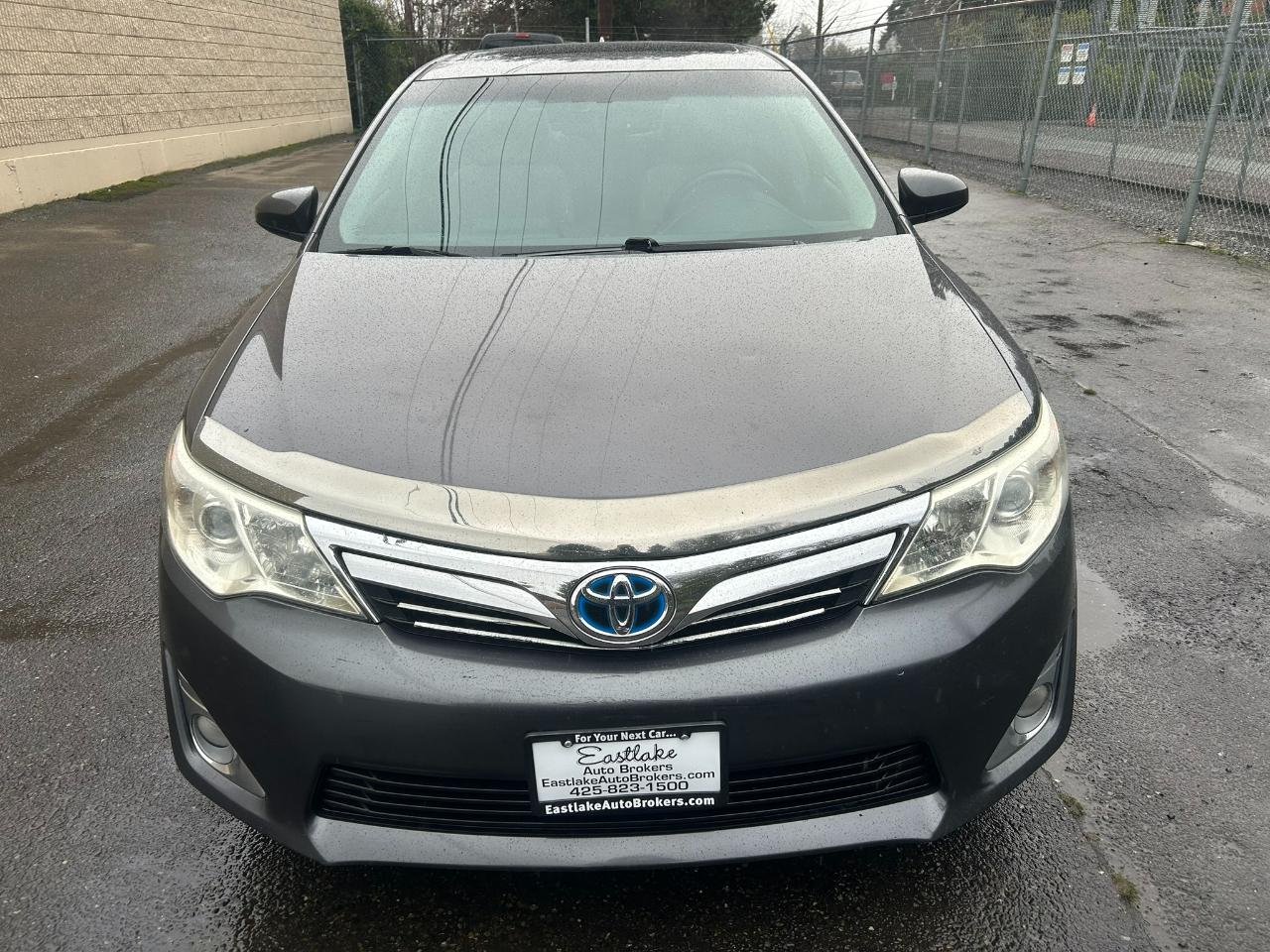 Ramon Hiraldo Facebook ad: 2014 Toyota Camry Hybrid XLE / Clean title / clean carfax…