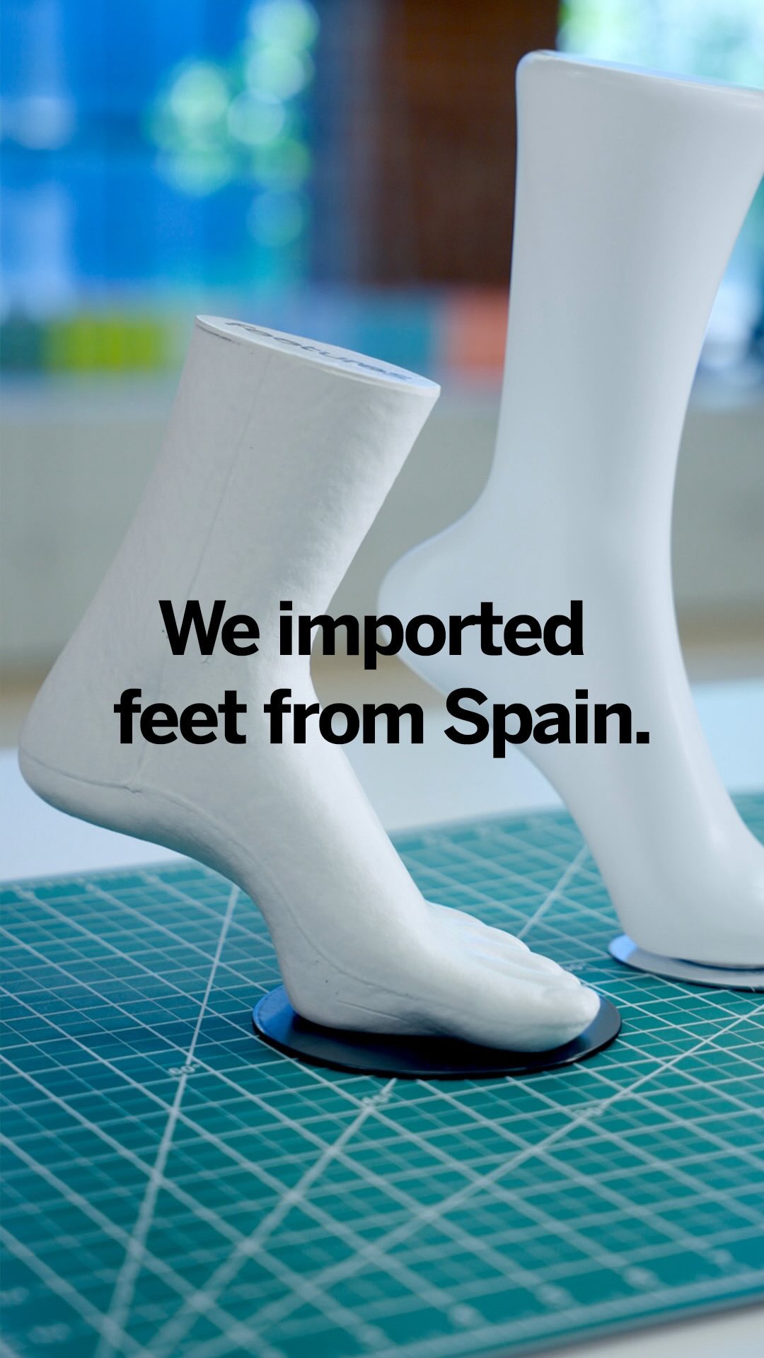 Feetures Facebook ad: We imported feet from Spain