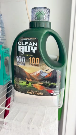 Clean Guy Facebook ad: The Detergent That Smells AMAZING