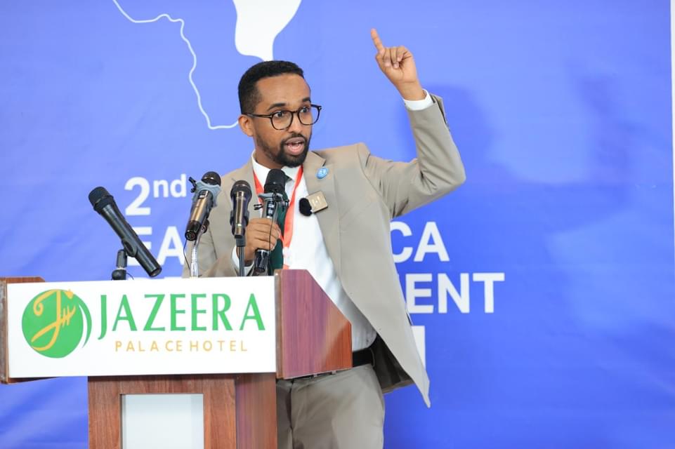 Dr Mohamed Osman, PhD د محمد عثمان Facebook ad: Commissinner, Somali National Independent Human Rights…