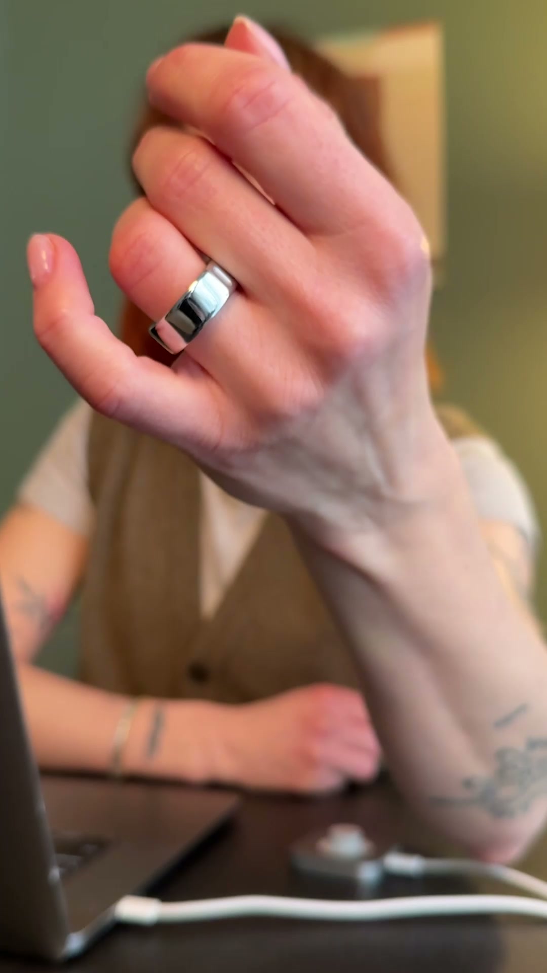 ŌURA Facebook ad: Oura Ring 4