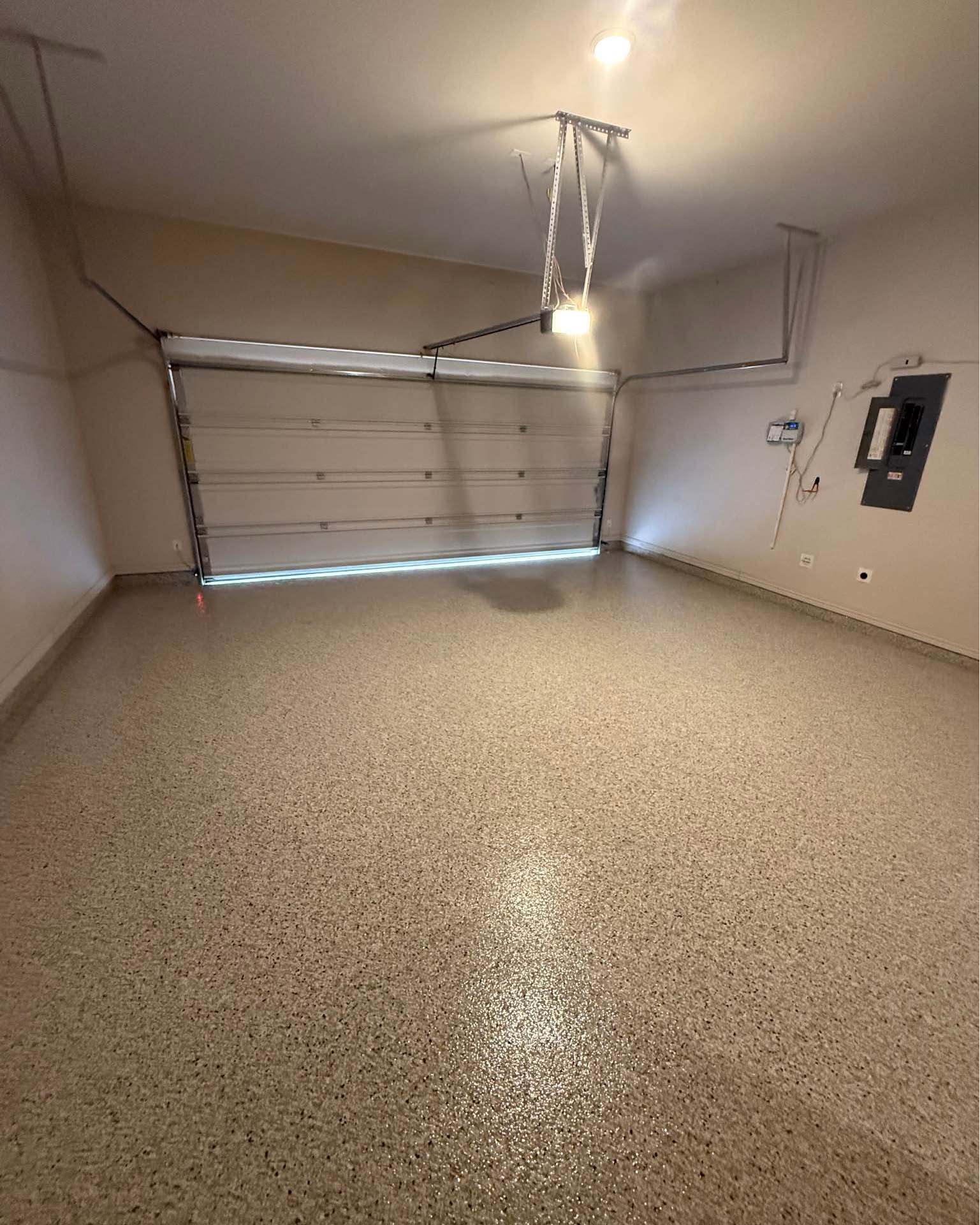 Villegas JJ Facebook ad: Epoxy garage floors