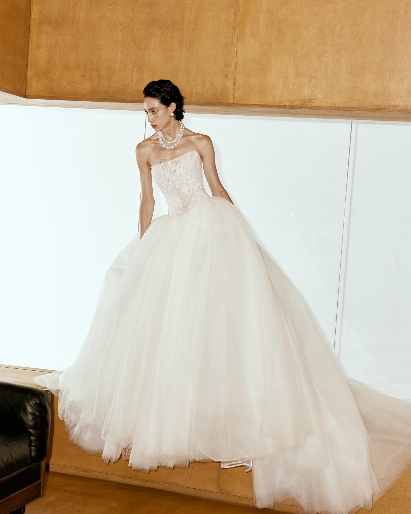 TheBride Paris Facebook ad: TheBride Paris New Sélections !