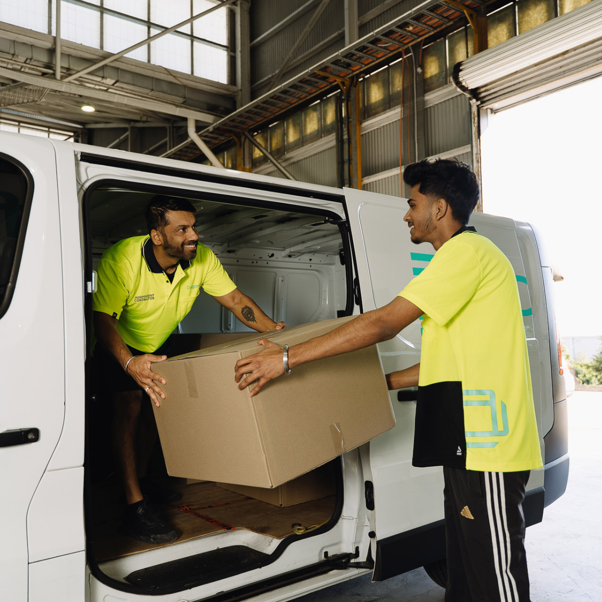 Dragonfly Shipping Facebook ad
