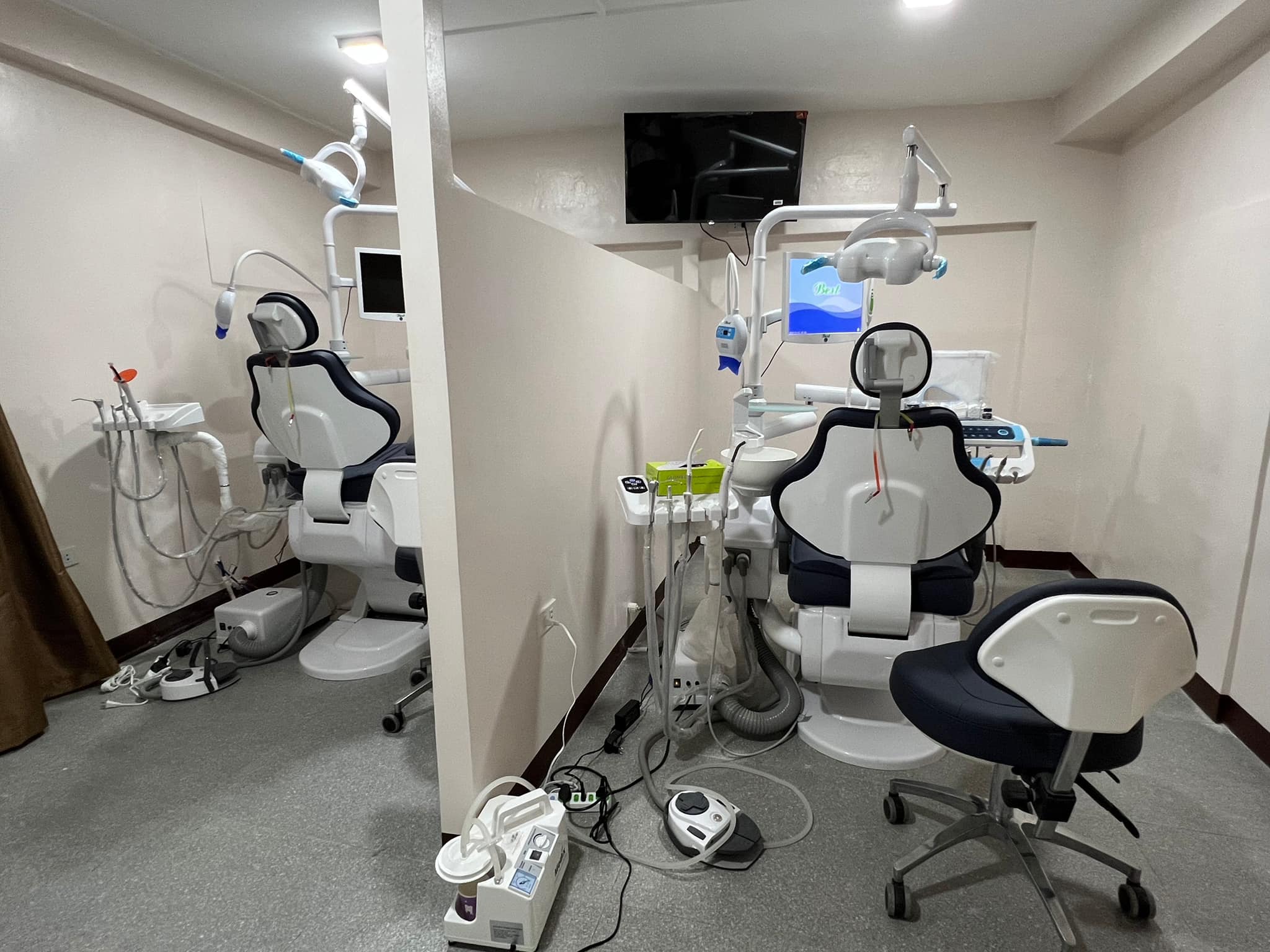Luxadent Dental Clinic- South Caloocan Branch Facebook ad: AFFORDABLE yet QUALITY DENTAL CARE along Rizal Avenue…