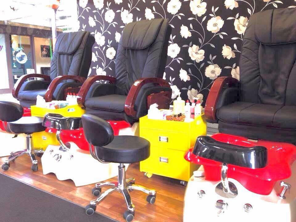 Luxury Nails & Spa - New Brighton Facebook ad: Acrylic Nails,Manicure, Pedicure Spa.