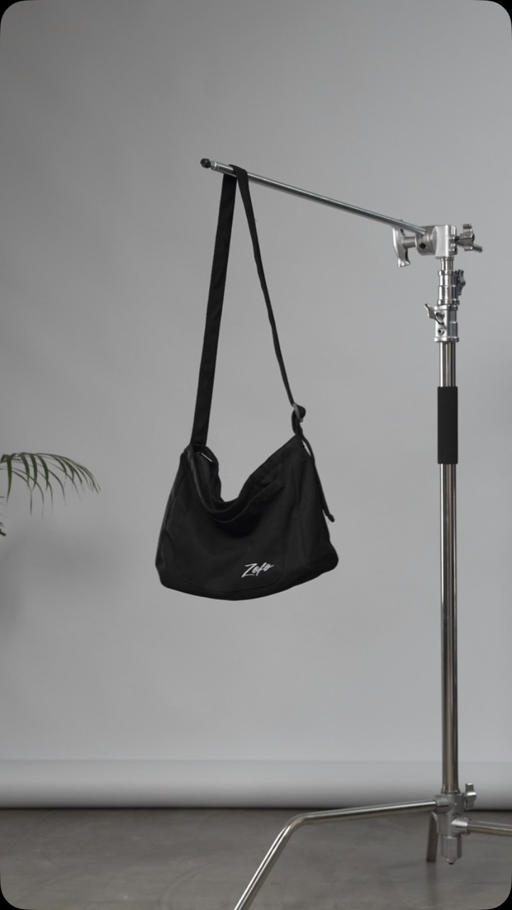 Zefo.np Facebook ad: ZEFO Minimalistic Crossbody Bag.