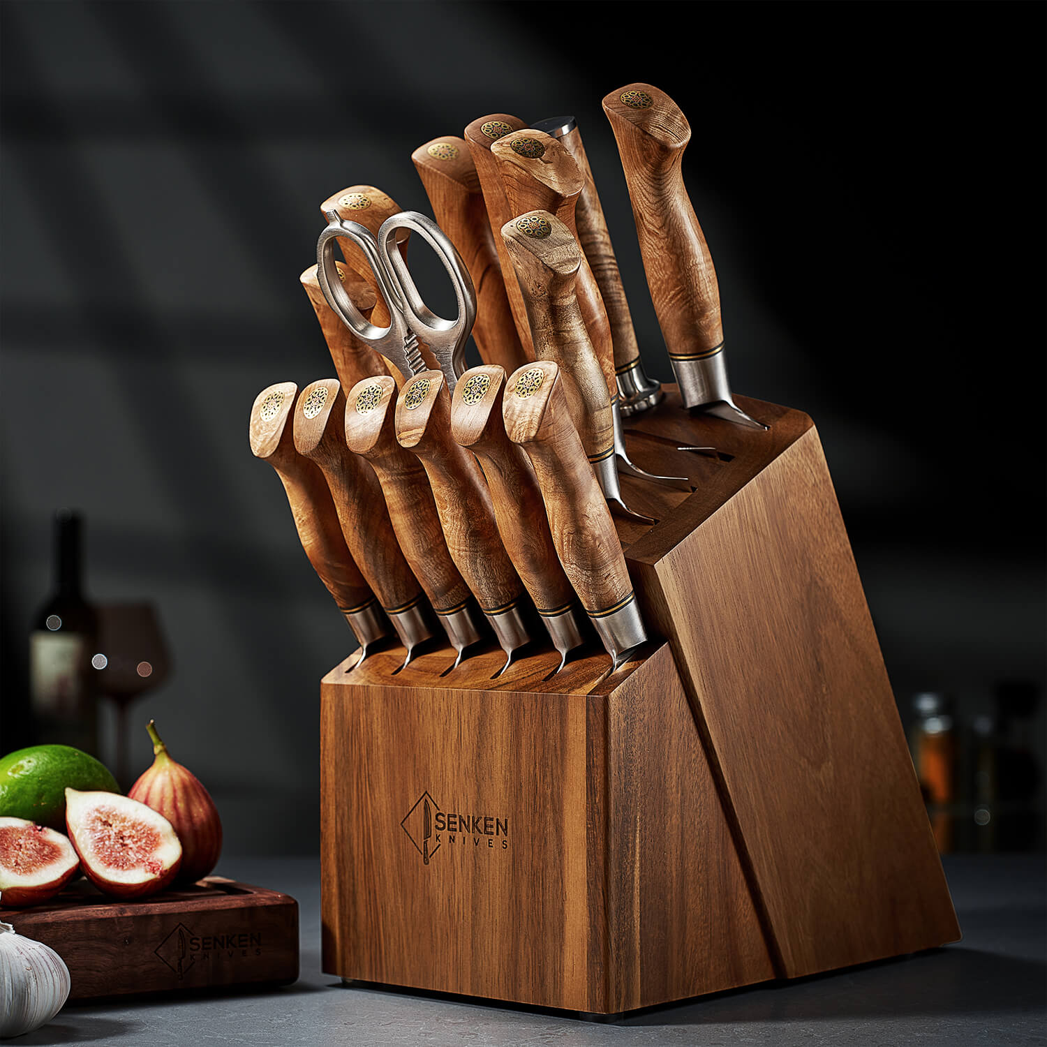 Senken Knives Facebook ad: Dynasty 16-Piece Knife Block Set