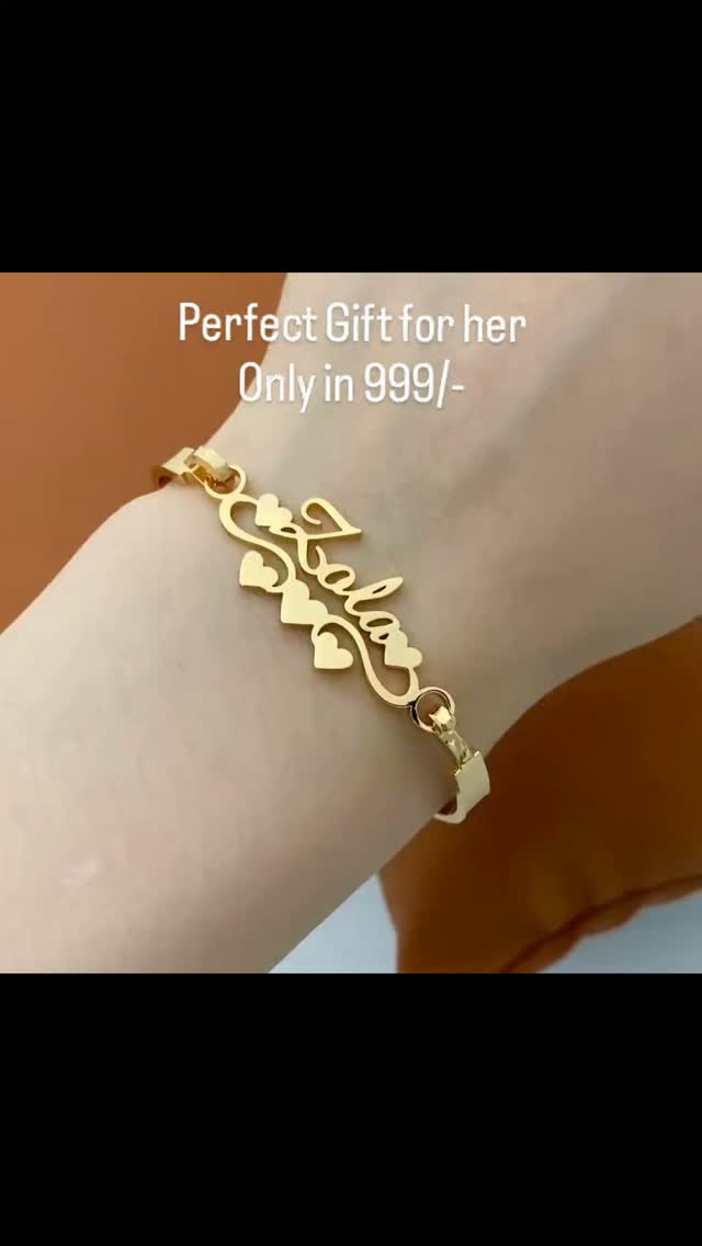Abees Fashion Facebook ad: Make it yours.