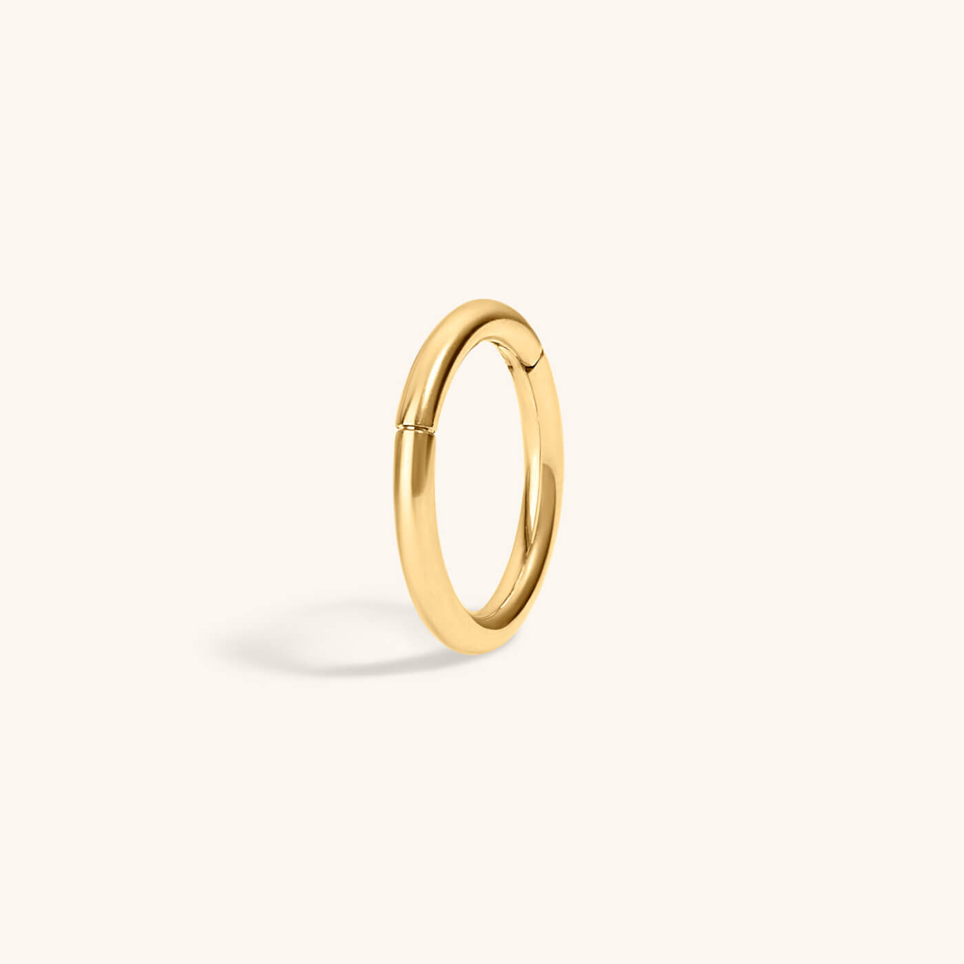 MIRU Facebook ad: Elevated essentials you’ll wear every day.