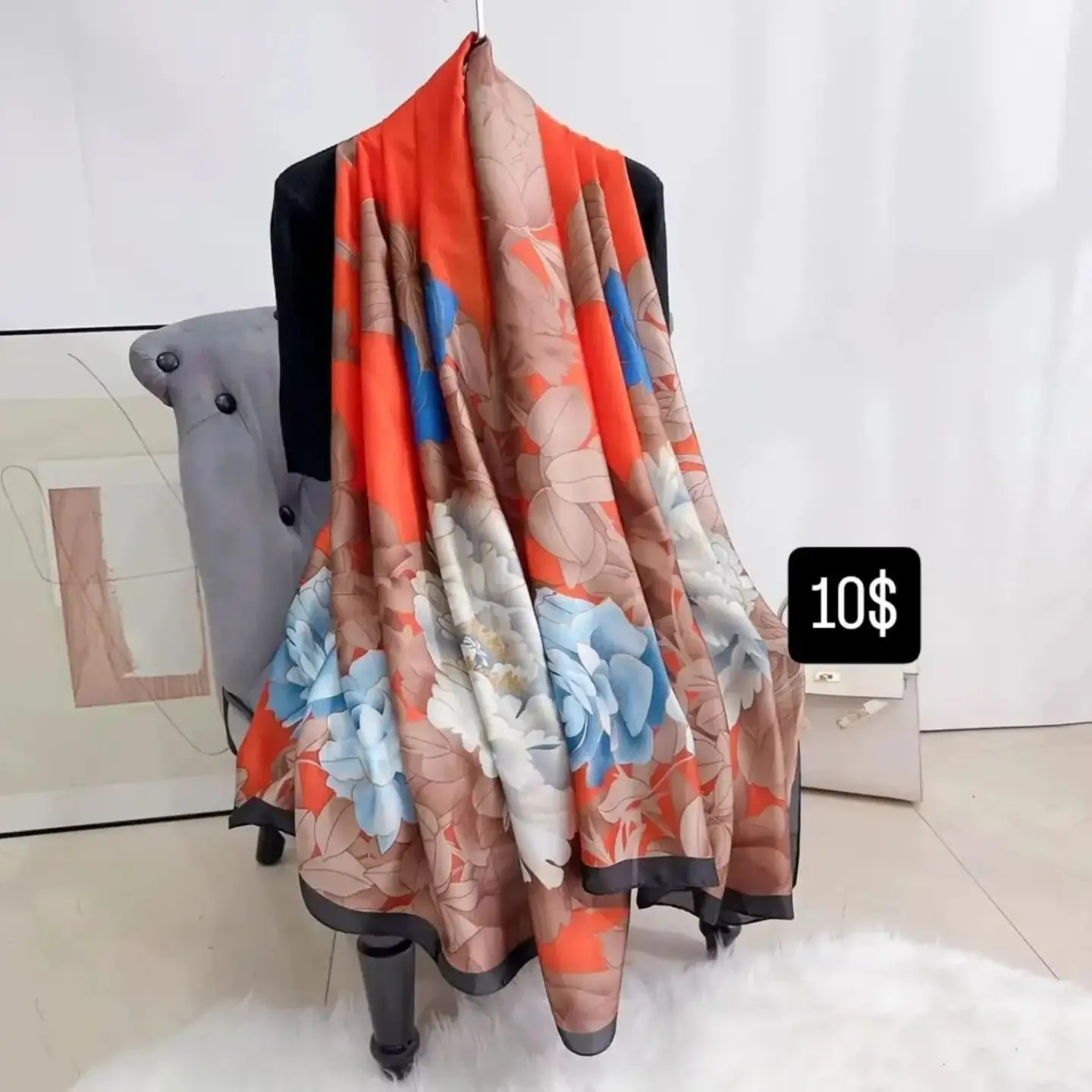 FM Store Facebook ad: Foulards Soie