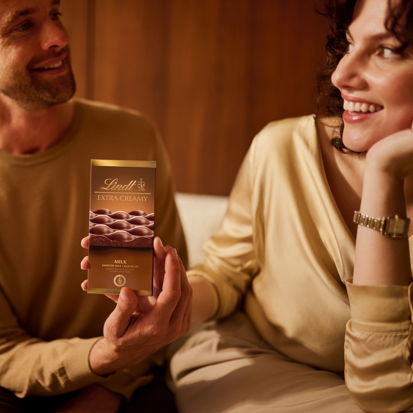 Lindt Facebook ad: Online Alışveriş Sitesi, Türkiye’nin Trend Yolu | Trendyol