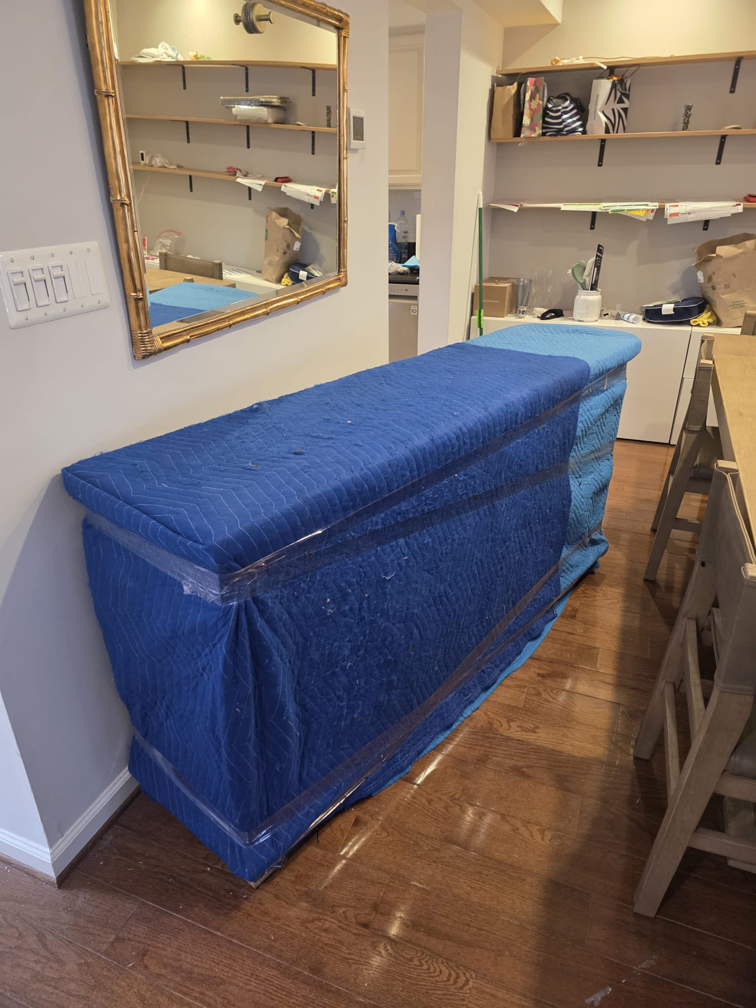 Elvisco De Best Mover LLC Facebook ad