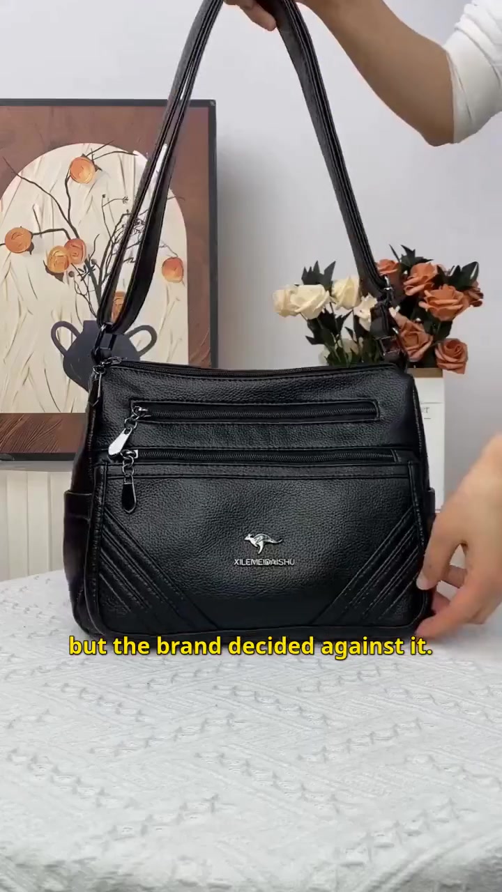 Zorchro Facebook ad: Spacious and elegant women's shoulder bag!