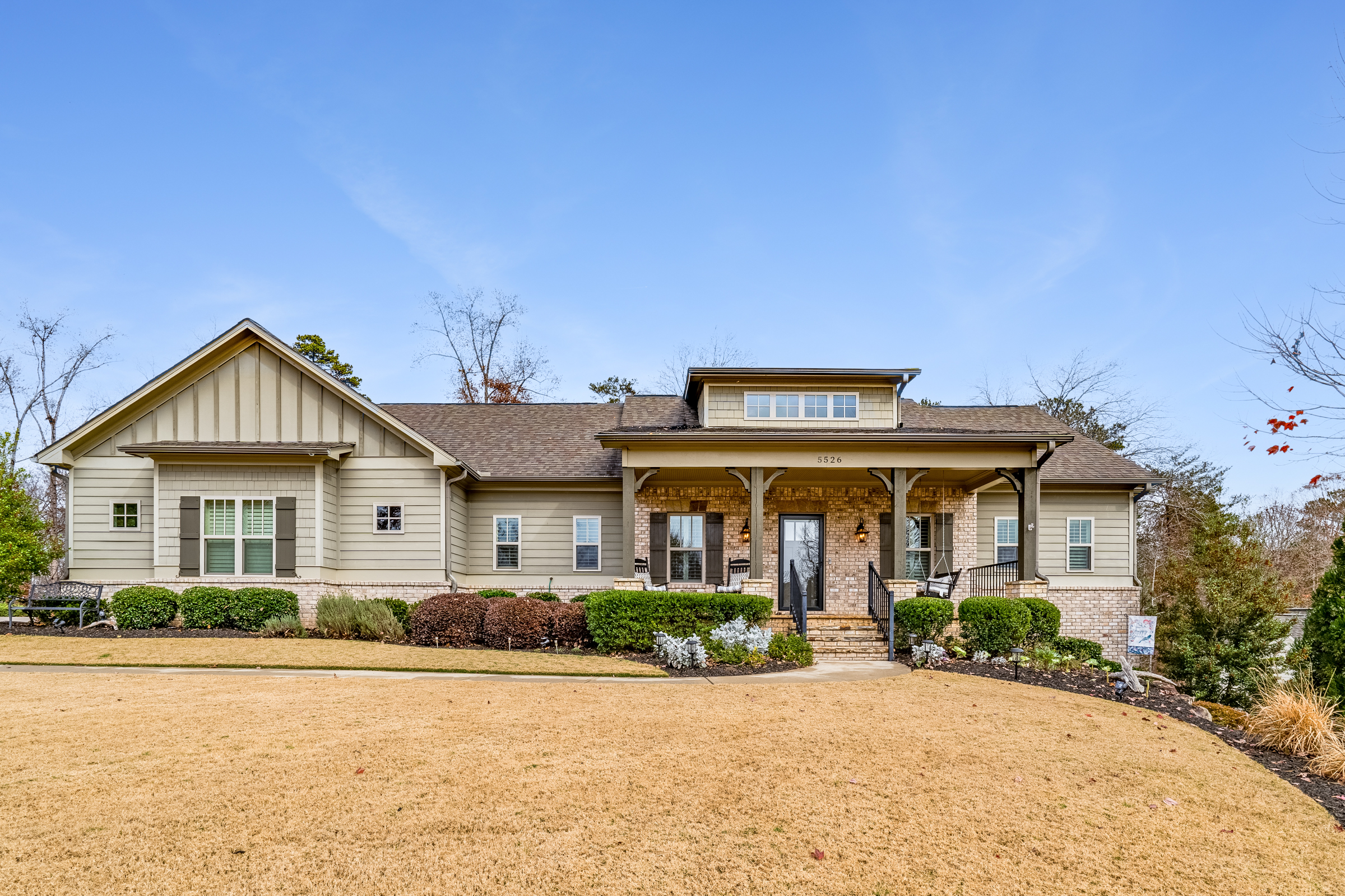 Community & Council Realty Group Facebook ad: Upgrade Downsize Homes List