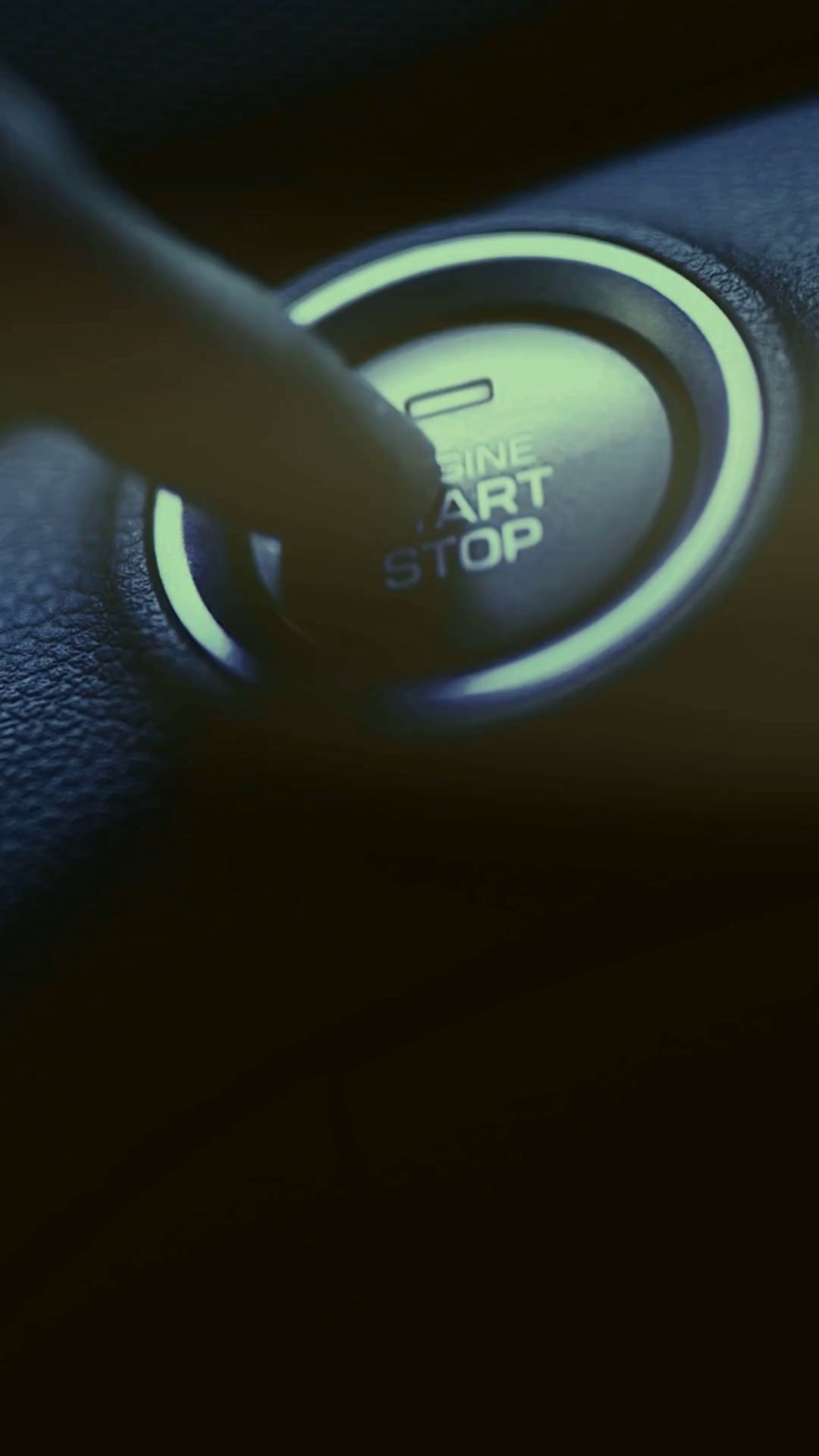 Super-Cars.pl - Eventy motoryzacyjne Facebook ad: Vouchery prezentowe na jazdę po torze!