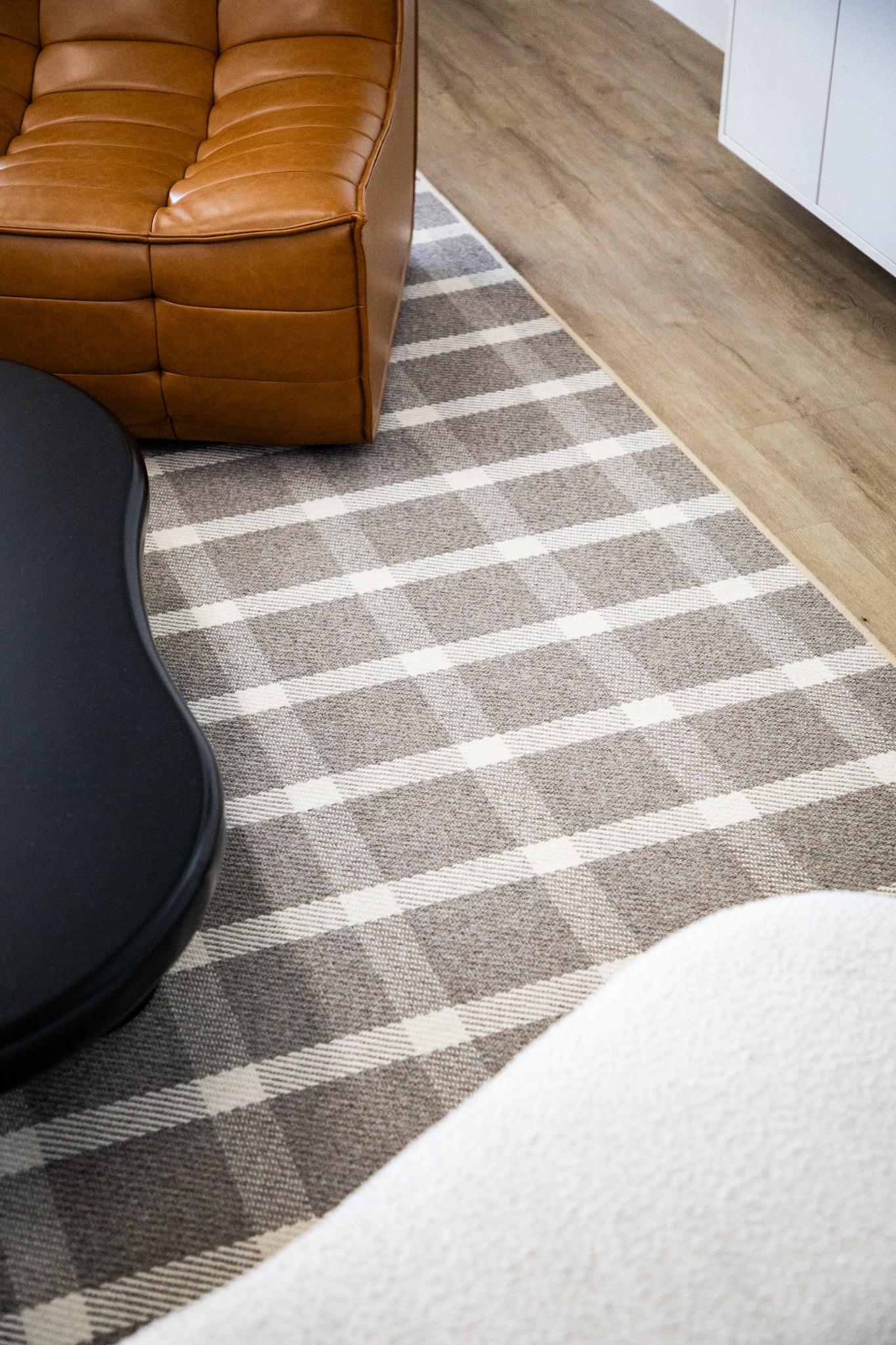 The Perfect Rug Facebook ad