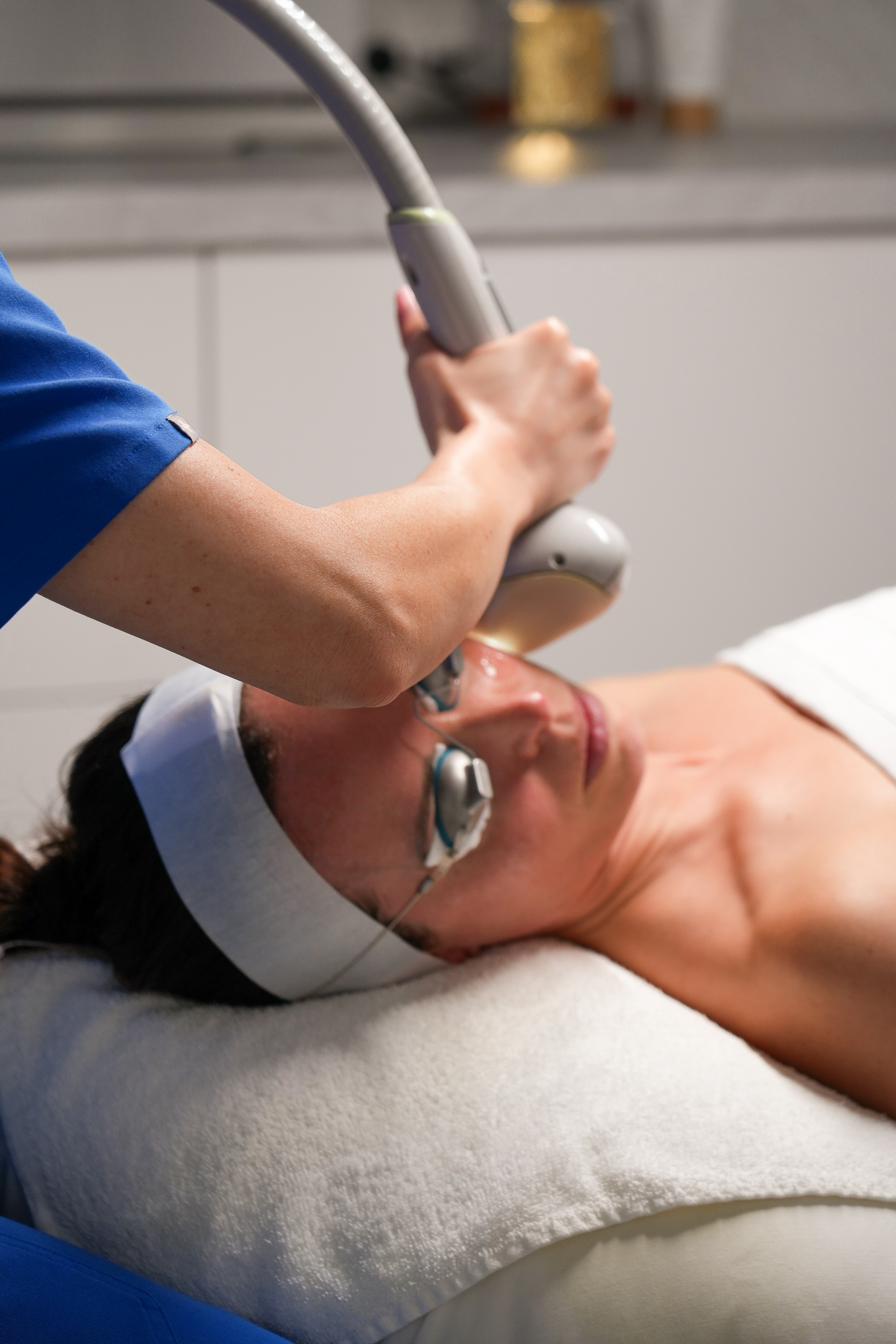 Higher Self Skin Facebook ad: IPL Skin Renewal Package