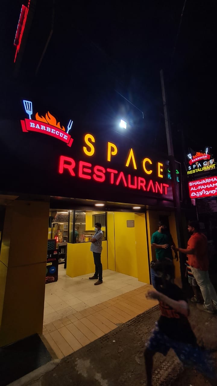 Barbecue SPACE Restaurant Vazhuthacaud Facebook ad: WELCOME TO OUR NEW OUTLET AT VAZHUTHACAUD.