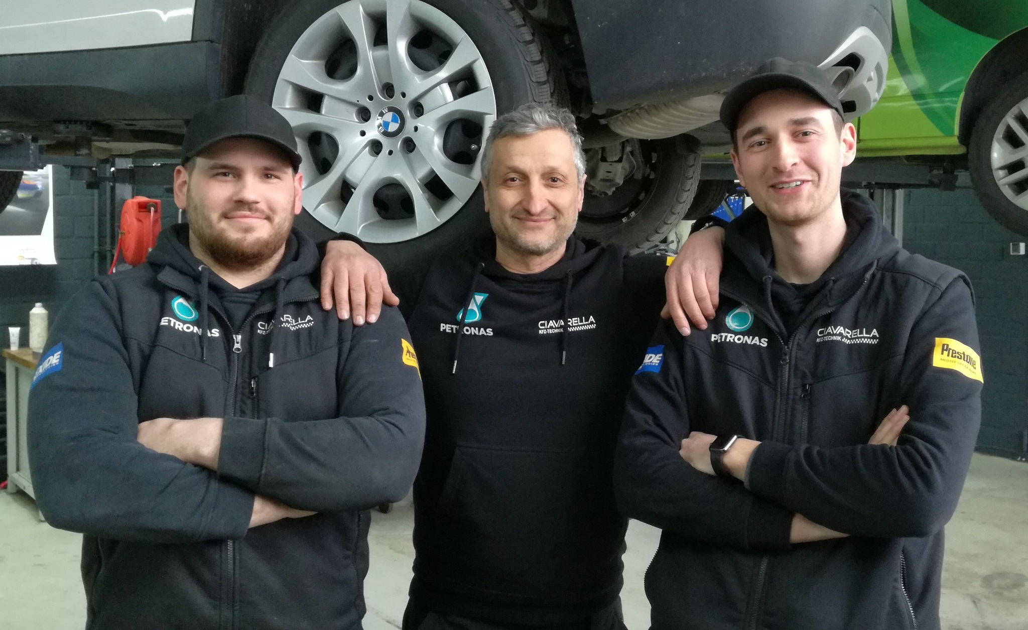 Paolo Ciavarella Facebook ad: Gruppe für alle Autofahrer in SG/ME/GL UND UMGEBUNG - wenn…