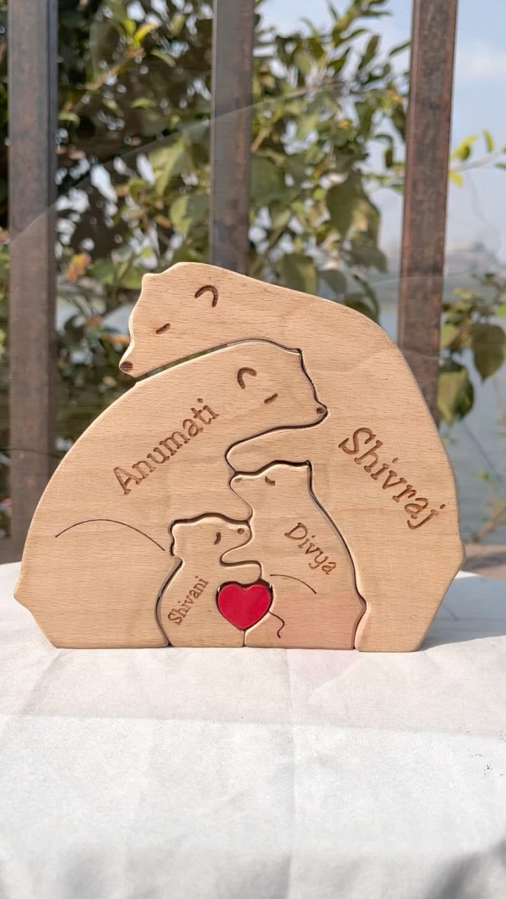 Personalify Facebook ad: Personalised Natural Wood