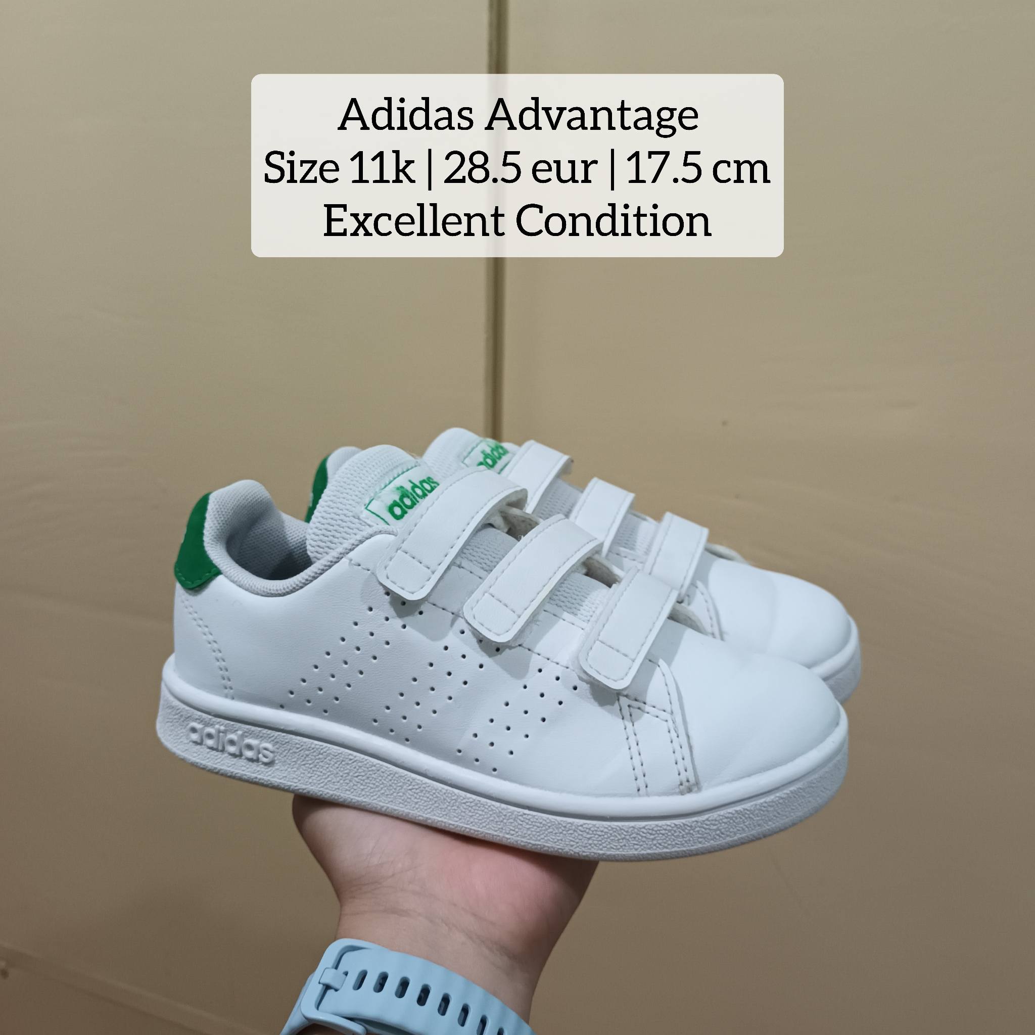 Fuji Shoeniverse Facebook ad: Preloved Shoes For Kids