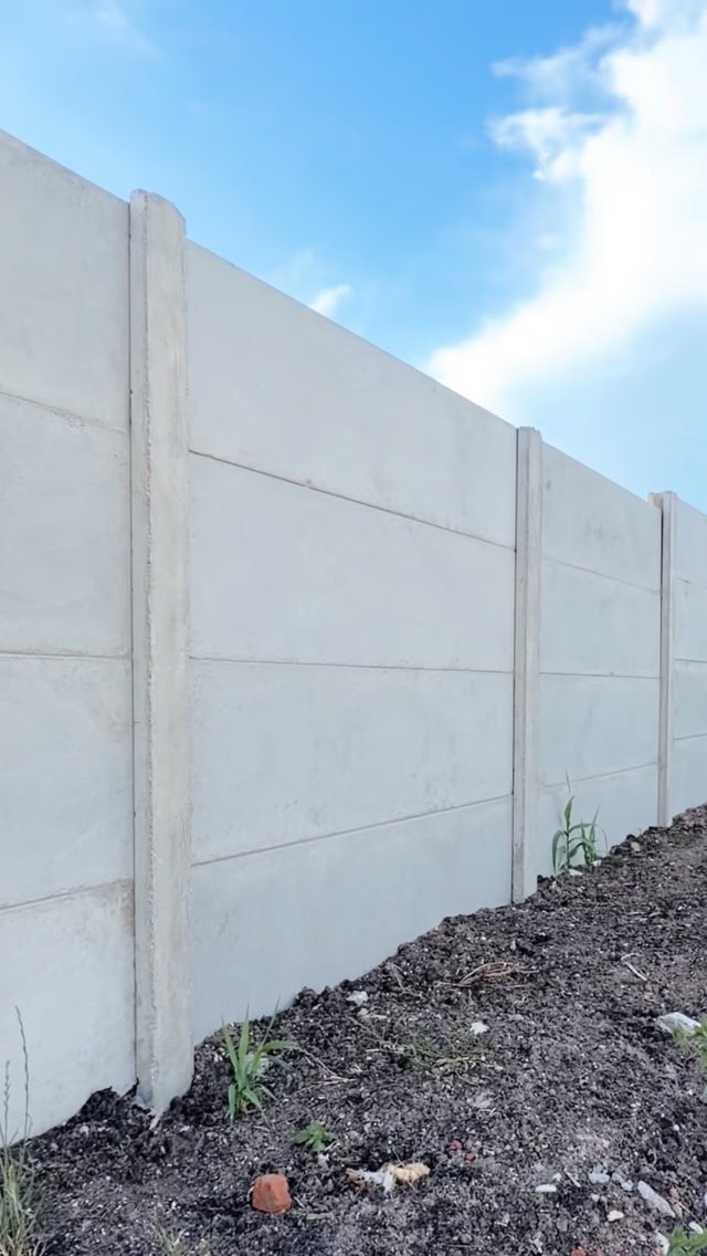 SEDIG Construcciones Facebook ad: Muros premoldeados en distintos modelos